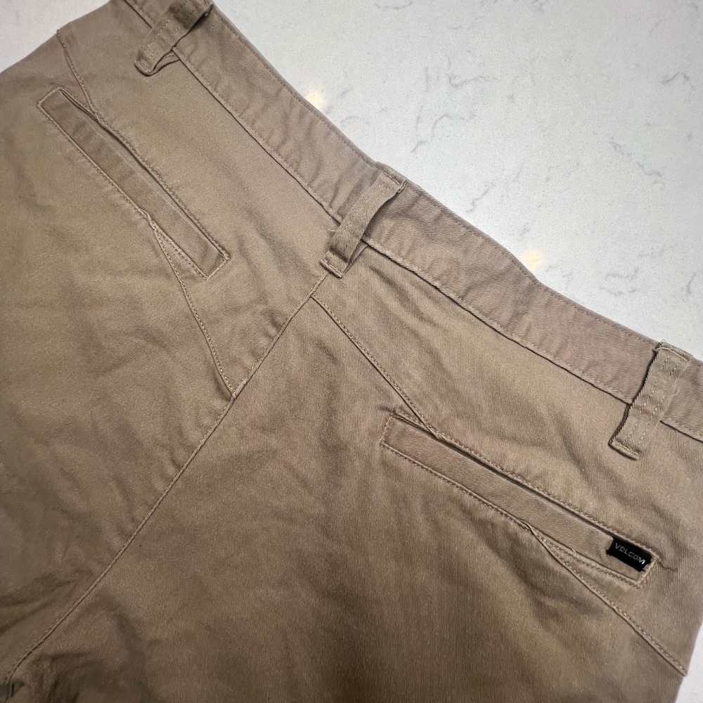 Volcom Tan Stretch Chino Shorts Mens 36 Khaki Brown Skate Casual - Picture 7 of 9